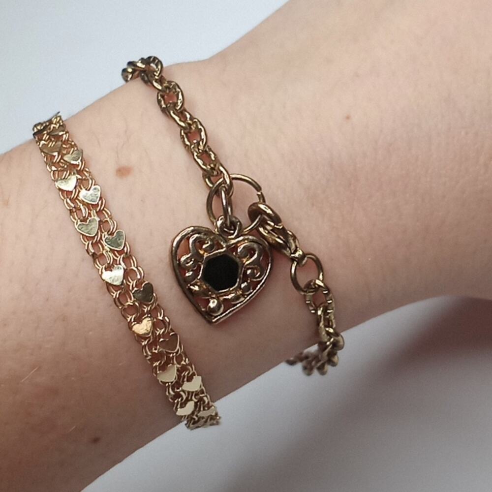 Rustic Chain Dangling Heart Onyx Bracelet - Picture 2 of 6